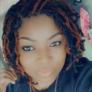 Meet your Posher, Danika